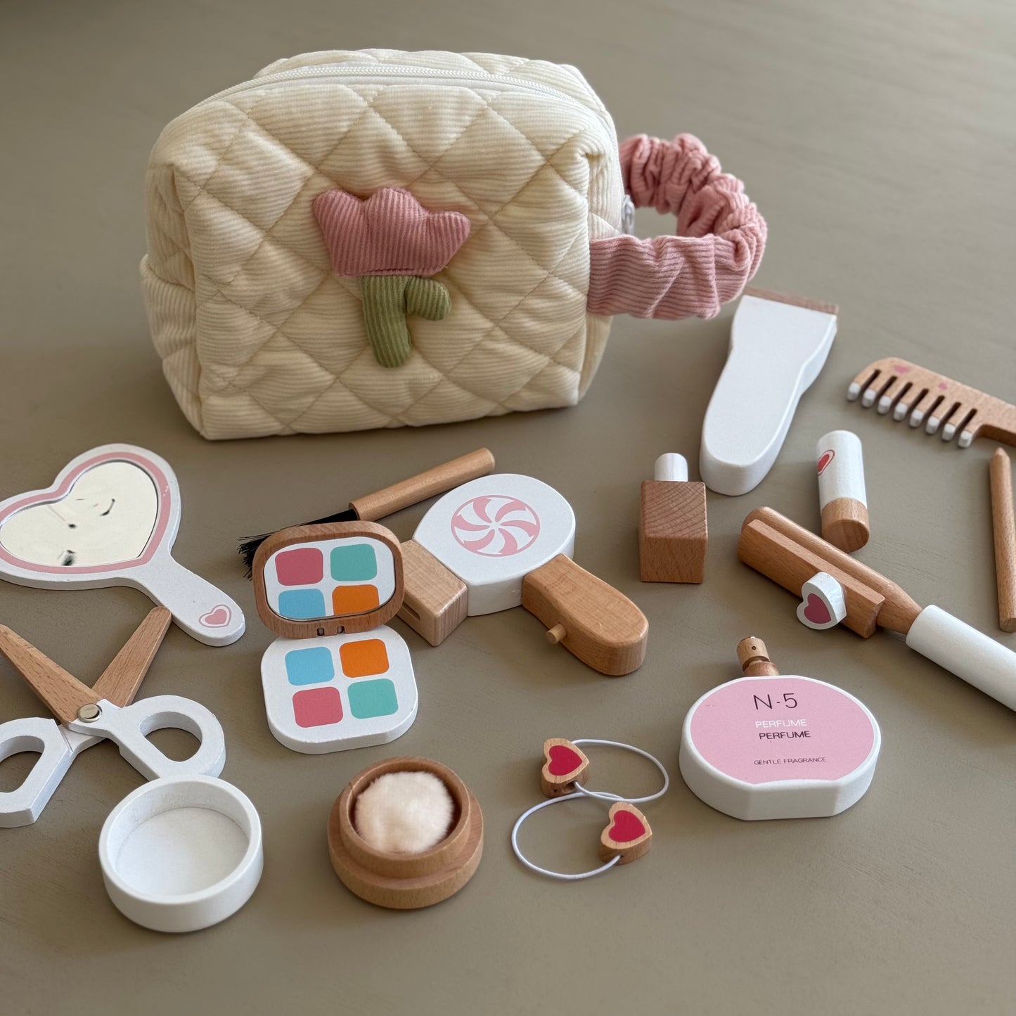 Set de maquillaje y peluquería