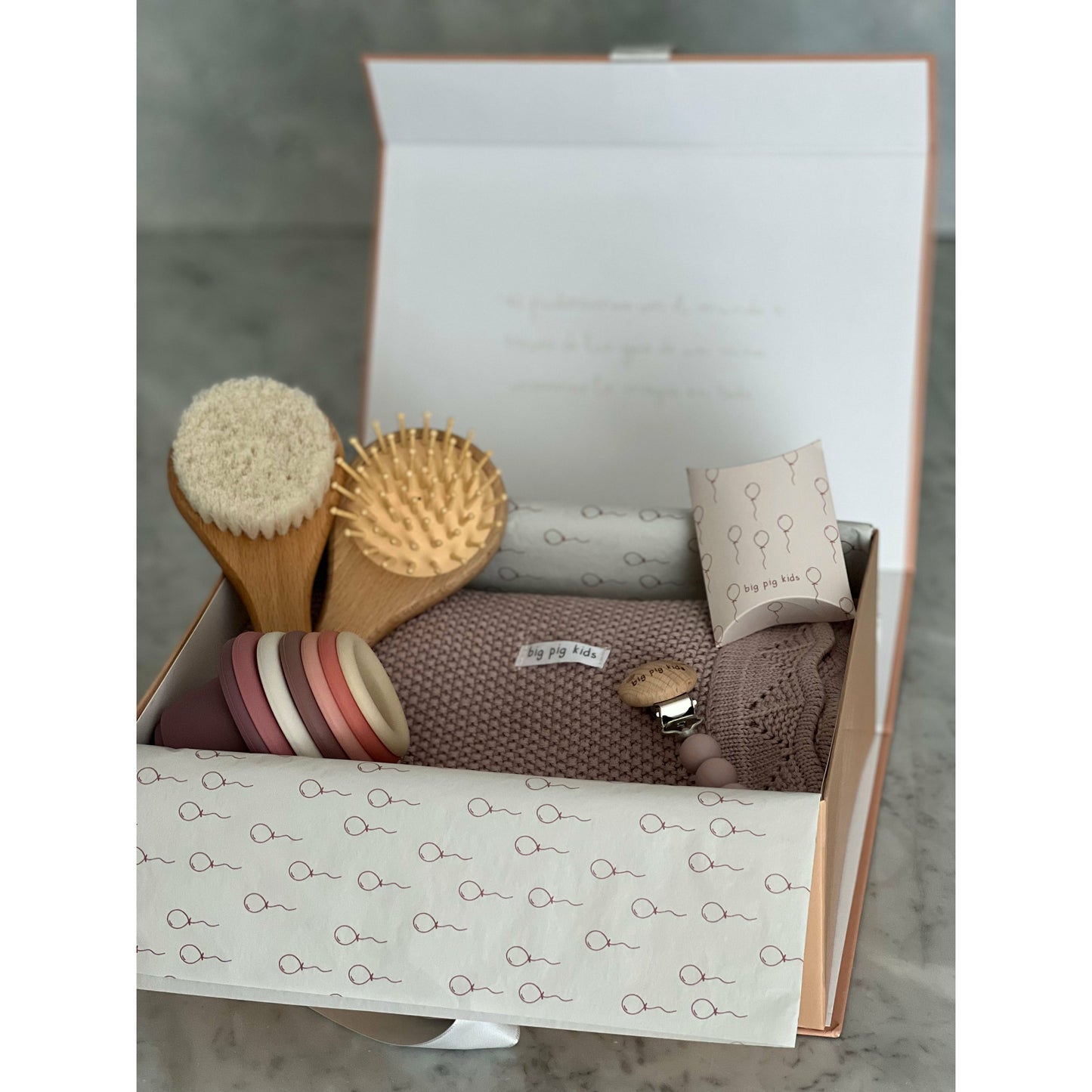 Caja de regalo - Baby essentials Dusty Rose